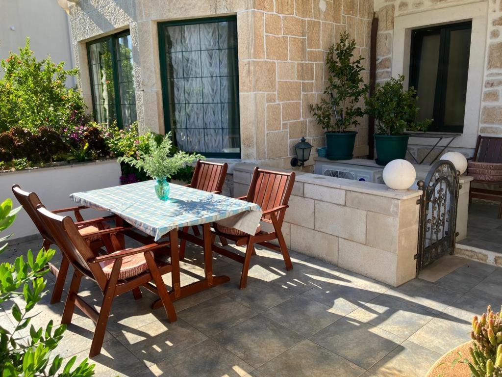 Apartments Villa Domus Marini Hvar Town Exterior photo