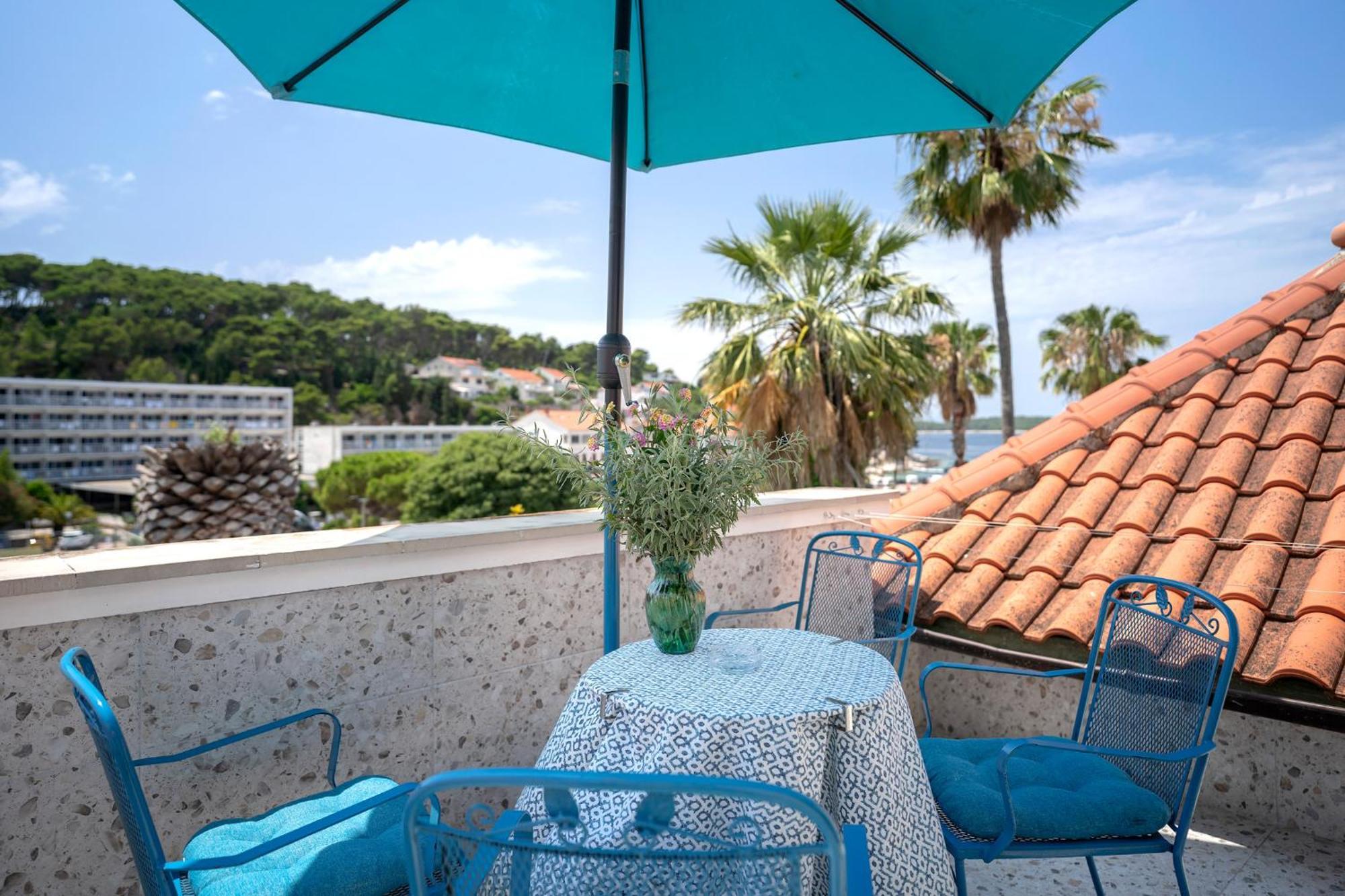 Apartments Villa Domus Marini Hvar Town Exterior photo
