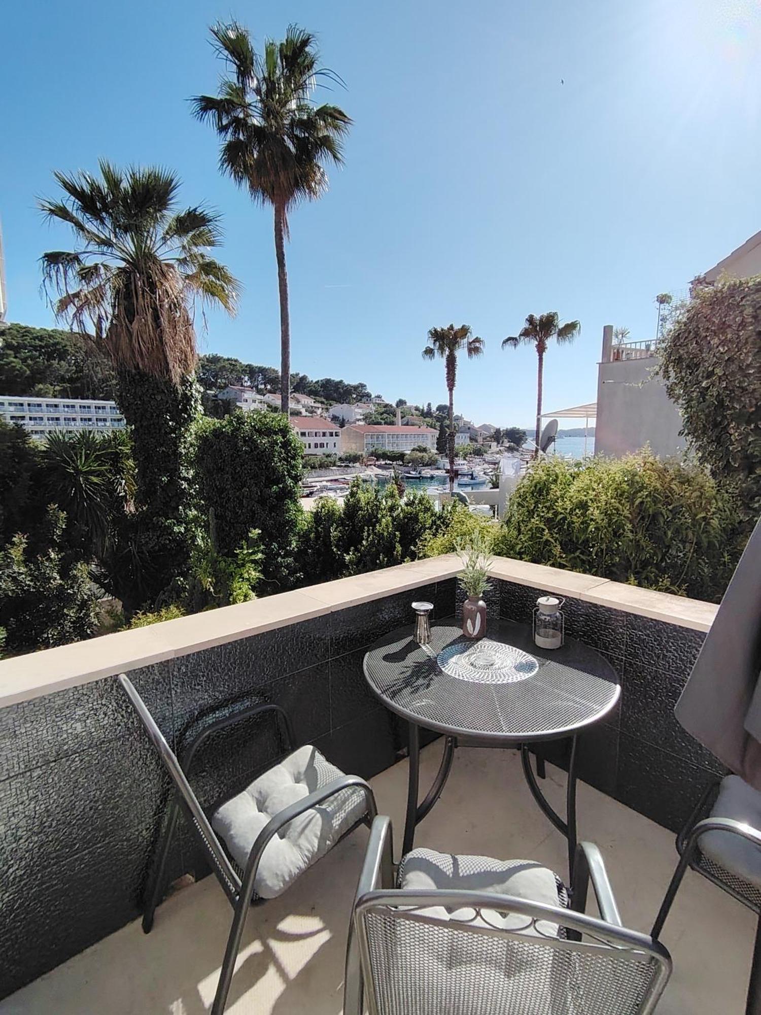 Apartments Villa Domus Marini Hvar Town Room photo