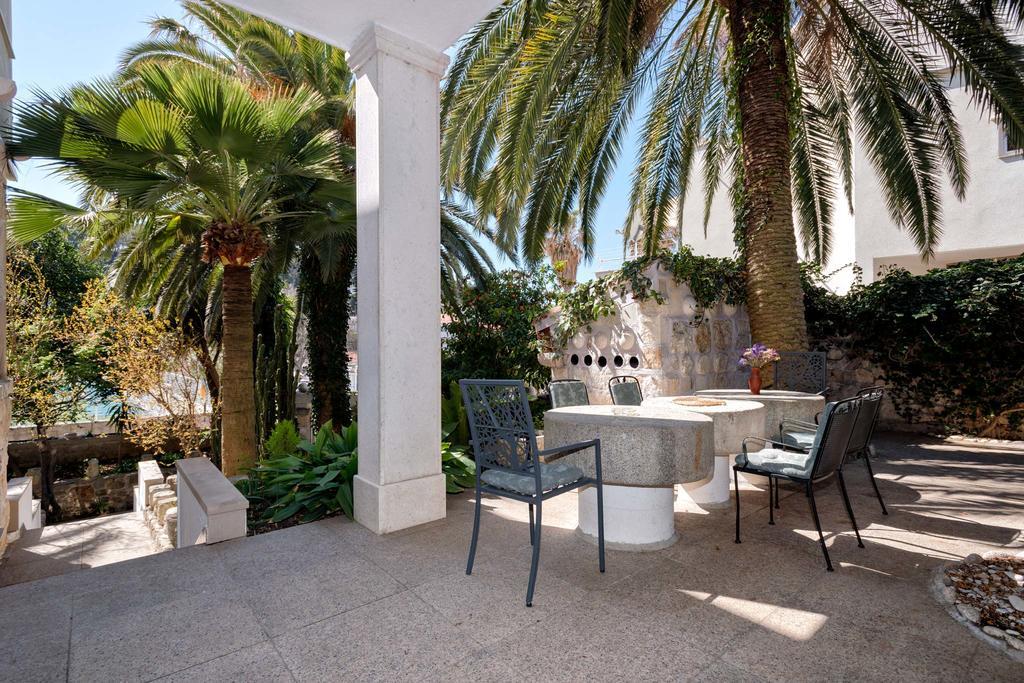 Apartments Villa Domus Marini Hvar Town Exterior photo