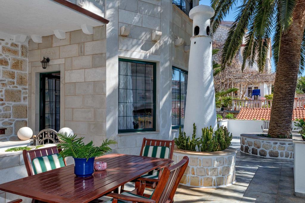 Apartments Villa Domus Marini Hvar Town Exterior photo